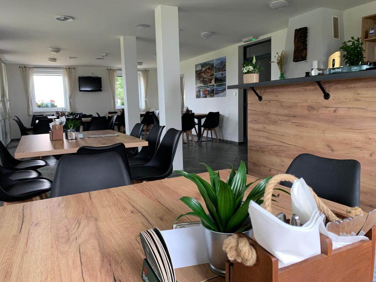 Restaurace A Penzion Gansberg Cotkytle Εξωτερικό φωτογραφία